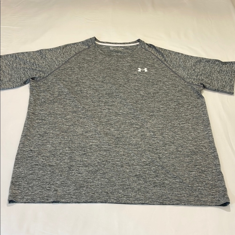 Under Armour Heat Gear Men's Gray Shirt Size XL